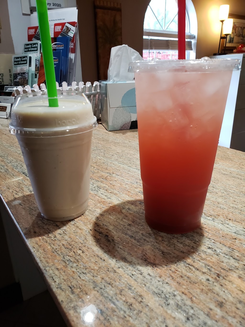 Downtown Ocean Springs Nutrition | restaurant | 1206 Government St, Ocean Springs, MS 39564, USA | 2288613788 OR +1 228-861-3788