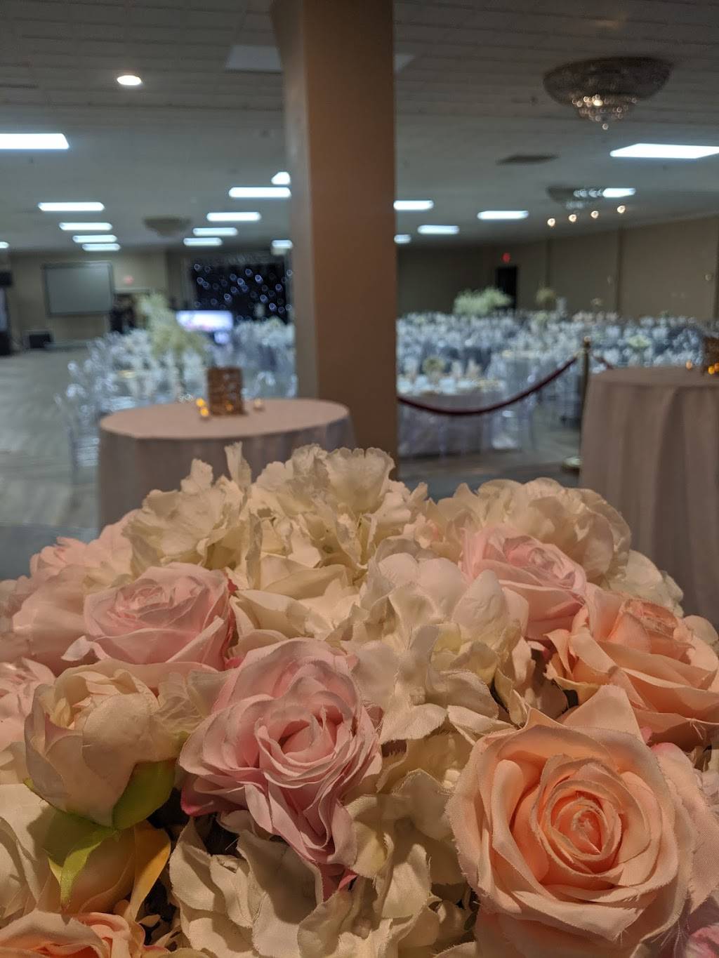 Assyrian American Civic Club | restaurant | 2618 N Golden State Blvd, Turlock, CA 95382, USA | 2096684668 OR +1 209-668-4668