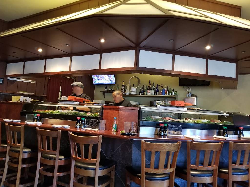 Off The Hook Sushi | restaurant | 2660 Lake Tahoe Blvd unit e, South Lake Tahoe, CA 96150, USA | 5305445599 OR +1 530-544-5599