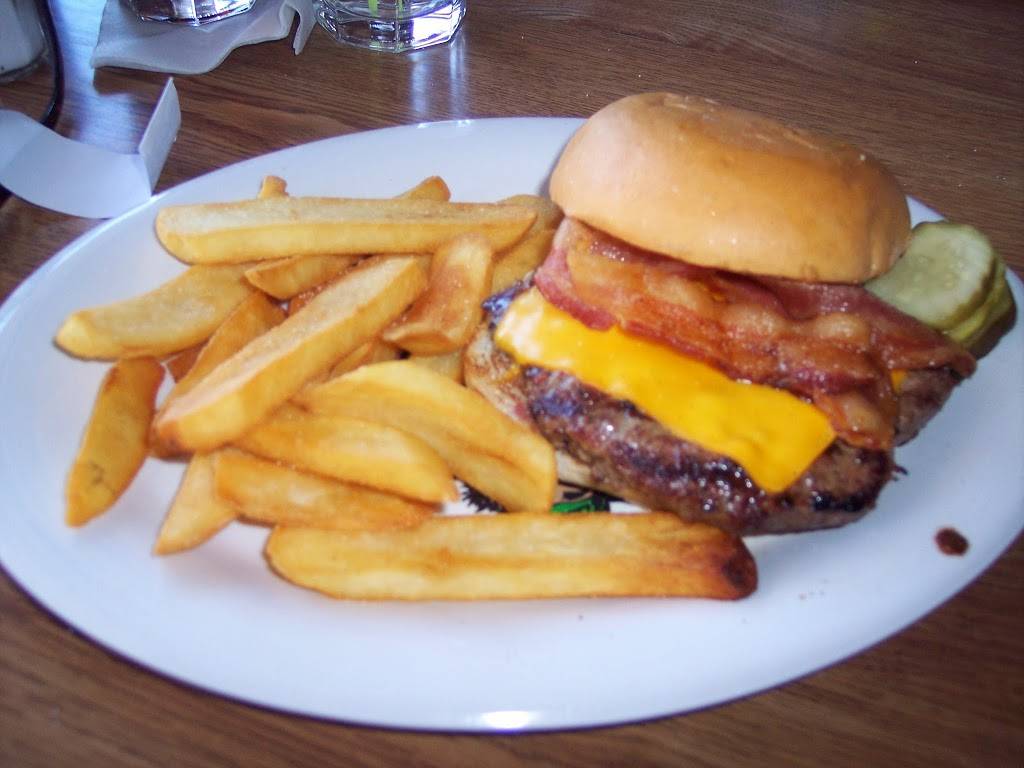 JJs Bierstube | restaurant | 2670 Co Rd E East, White Bear Lake, MN 55110, USA | 6517735854 OR +1 651-773-5854