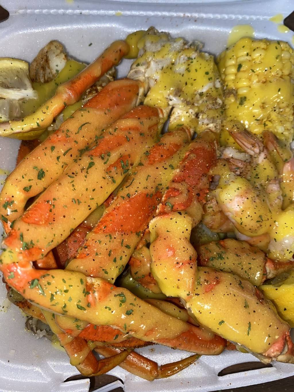 Tampa Blu | restaurant | 6844 N 50th St, Tampa, FL 33610, USA | 8133005032 OR +1 813-300-5032