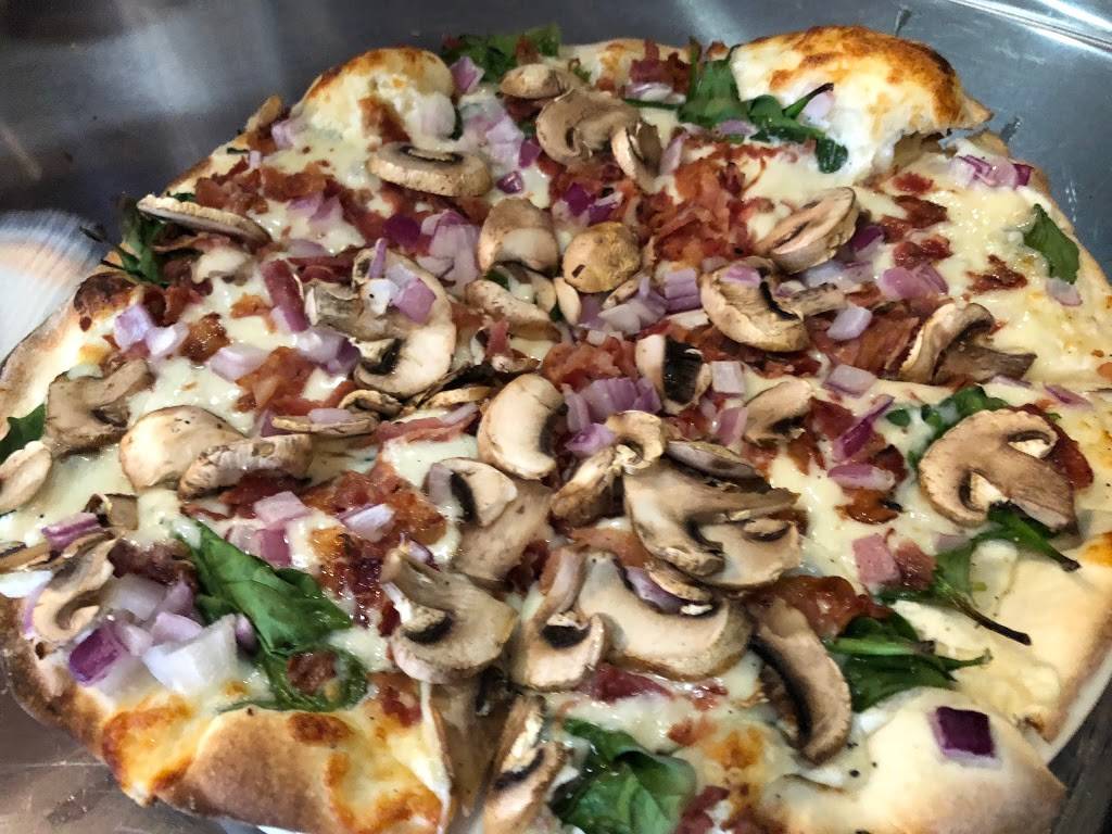 Mangiamo Pizza | restaurant | 783 Rio Del Mar Blvd #45, Aptos, CA 95003, USA | 8316881477 OR +1 831-688-1477