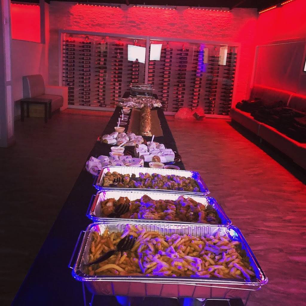 Chickies French Fry & Chicken Bar | meal takeaway | 172 W Englewood A, Teaneck, NJ 07666, USA | 2012666033 OR +1 201-266-6033