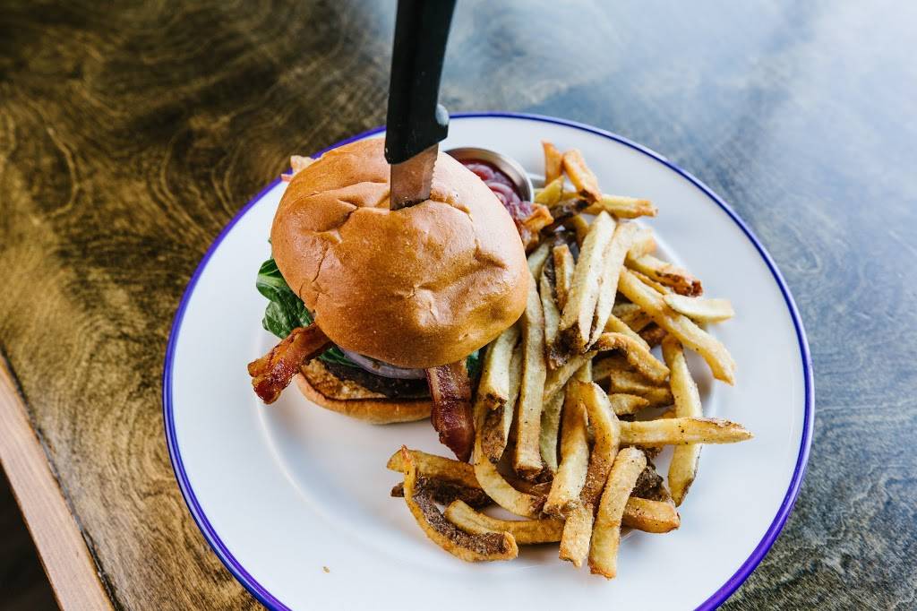 The Grill at Pinnacle Hills | restaurant | 5001 W Pauline Whitaker Pkwy Suite 100, Rogers, AR 72758, USA | 4798996580 OR +1 479-899-6580