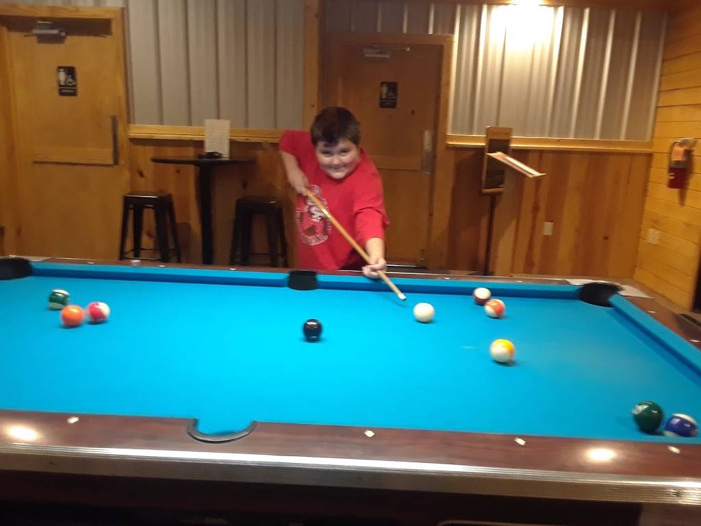 Aces Corner Pocket | restaurant | 3897 North Rd, Orangeburg, SC 29118, USA | 8036629140 OR +1 803-662-9140