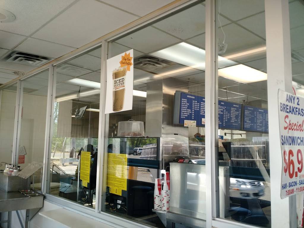 Mickeys Oceanic Grill | restaurant | 119 Pitkin St, East Hartford, CT 06108, USA | 8605286644 OR +1 860-528-6644