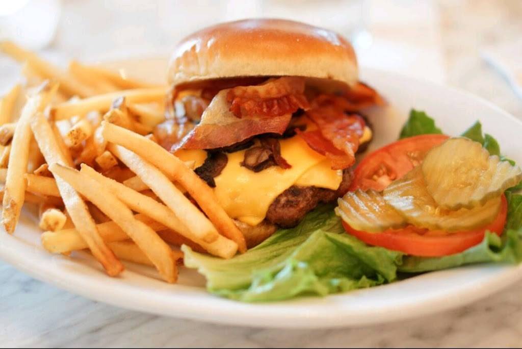 The Plaza Restaurant | restaurant | 4600 N World Dr., Orlando, FL 32830, USA | 4079393463 OR +1 407-939-3463