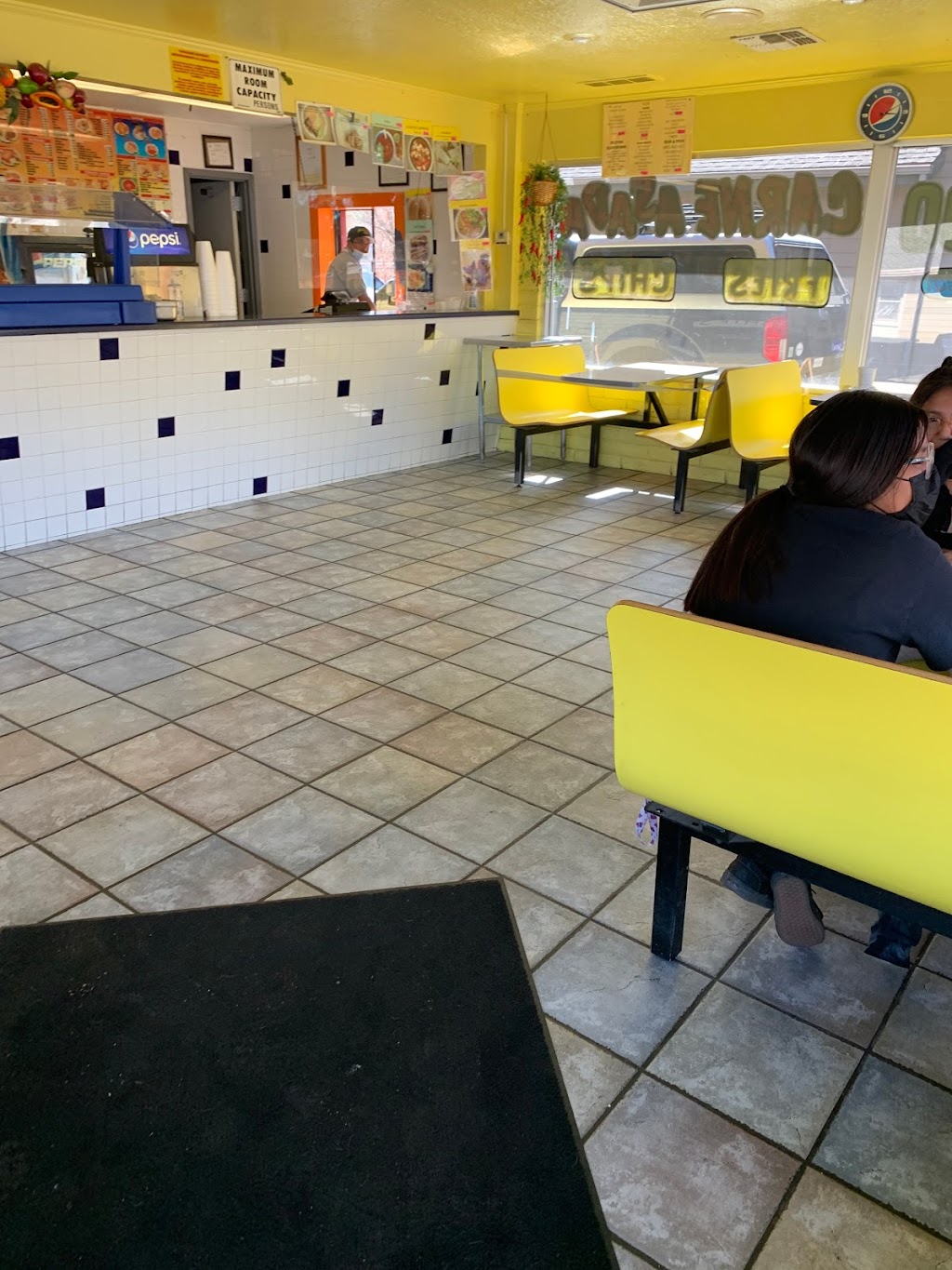 Polibertos | restaurant | 2221 E Cedar Ave, Flagstaff, AZ 86004, USA | 9282260350 OR +1 928-226-0350