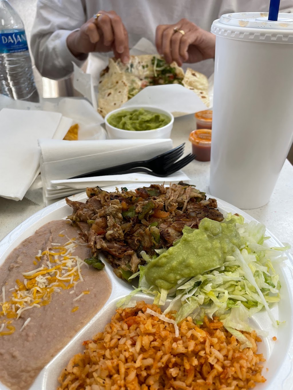 Alfonsos Mexican Food | restaurant | 412 Clayton Rd #2345, Raton, NM 87740, USA | 5754458022 OR +1 575-445-8022