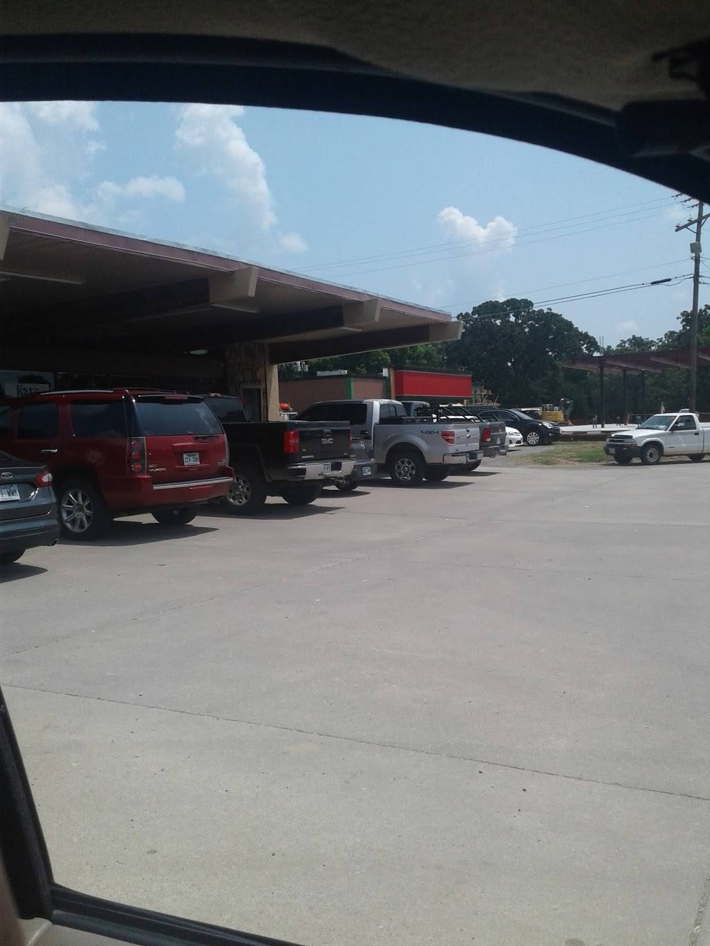 Kats Kitchen | restaurant | 8 W Main St, Charleston, AR 72933, USA | 4799650336 OR +1 479-965-0336