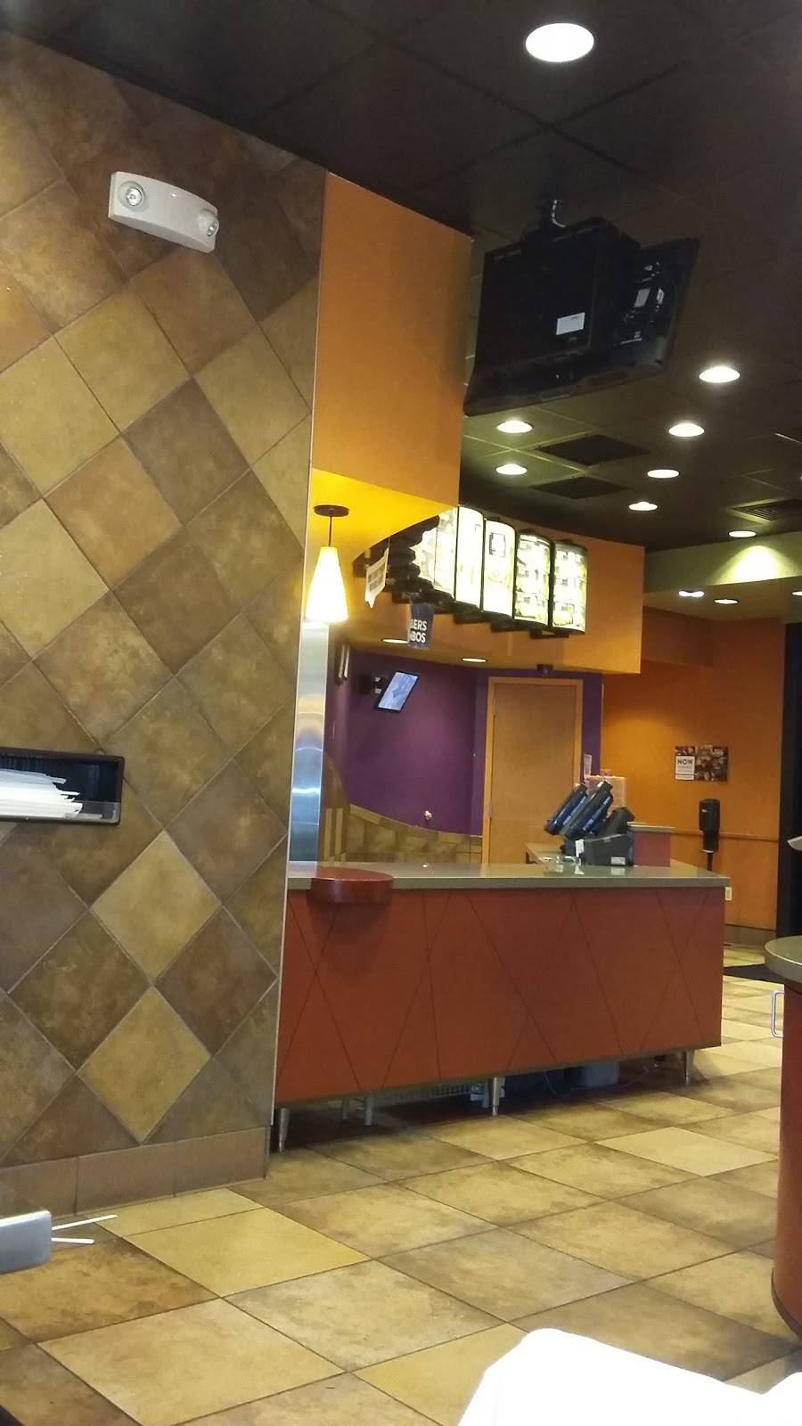 Taco Bell | meal takeaway | 322 W IL-173, Antioch, IL 60002, USA | 8473950080 OR +1 847-395-0080