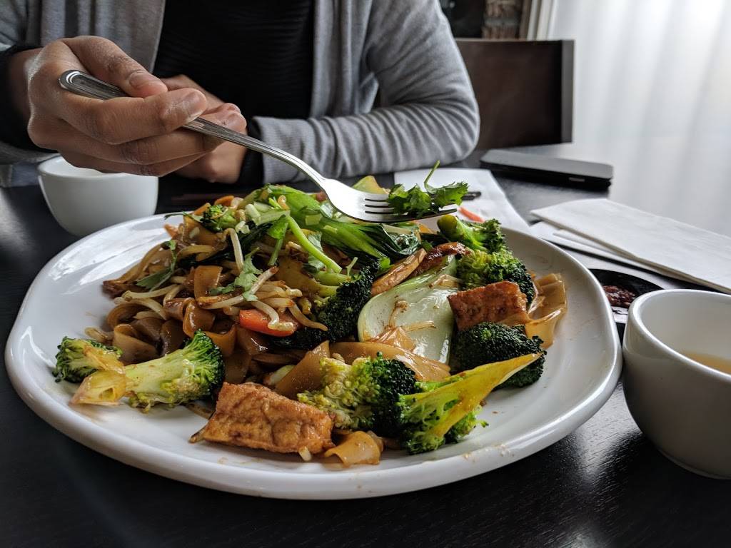 Dai Bi Chay | restaurant | 2399 Cawthra Rd #100, Mississauga, ON L5A 2W9, Canada | 9053069888 OR +1 905-306-9888