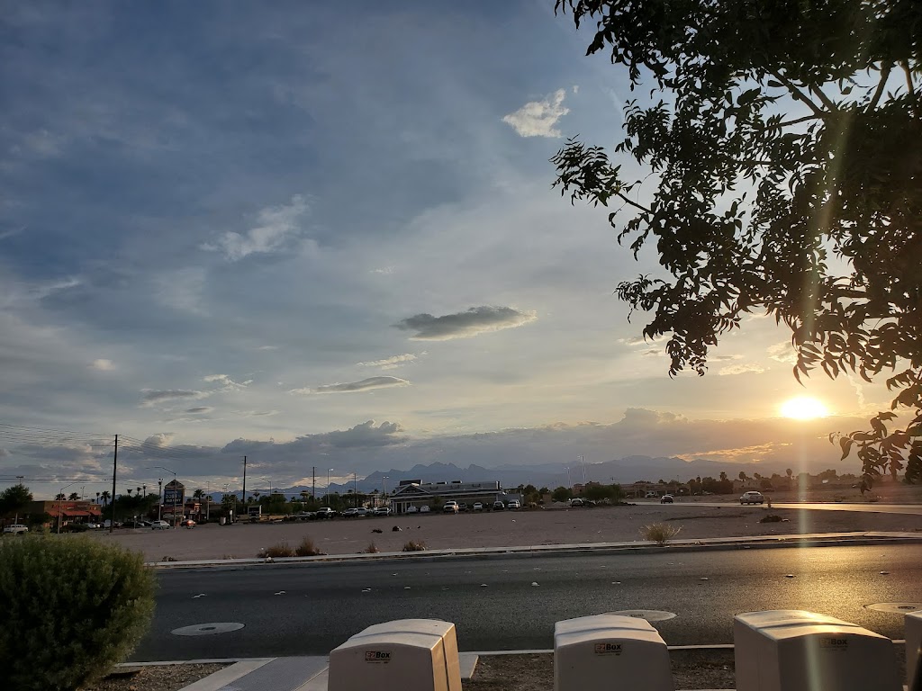 Starbucks | cafe | 1780 W Craig Rd, North Las Vegas, NV 89031, USA | 7252217475 OR +1 725-221-7475