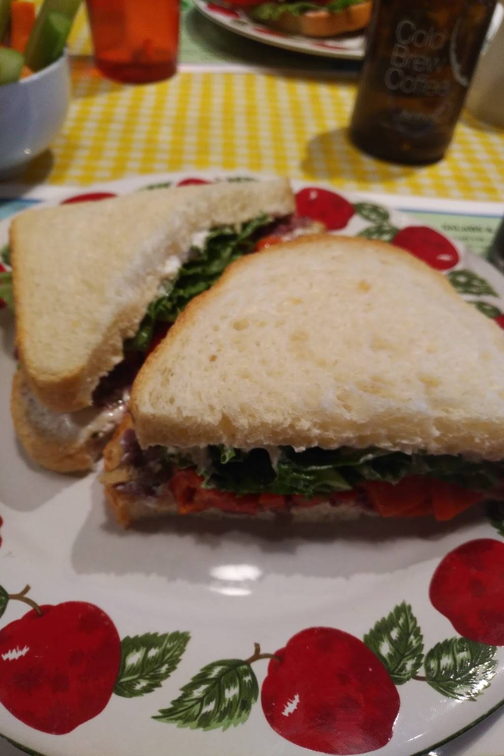 York Street Kitchen | restaurant | 51 York St, Stratford, ON N5A 1A1, Canada | 5192737041 OR +1 519-273-7041