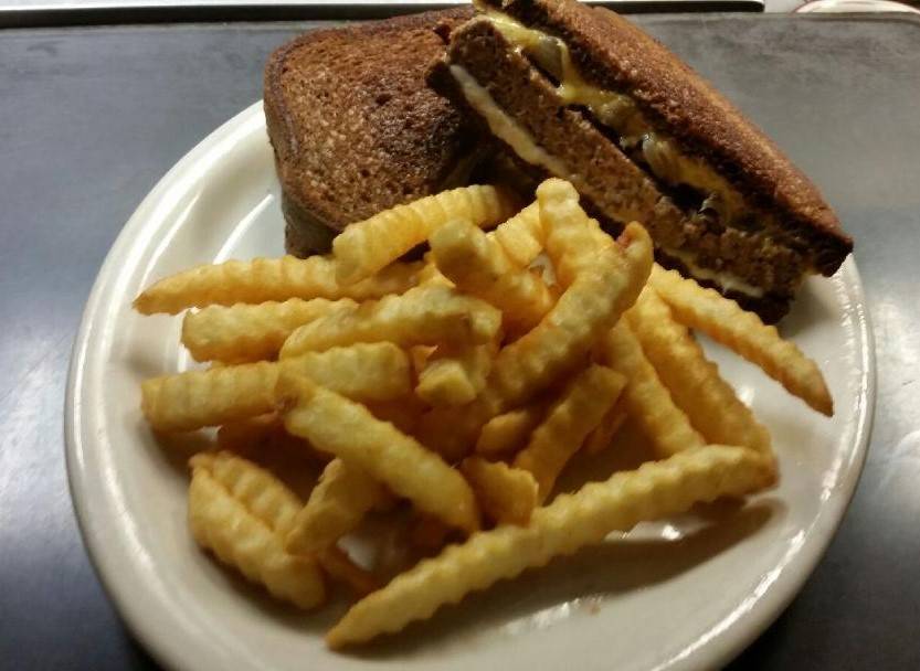 Finnegans Pub & Grill | restaurant | 4309 S 120th St, Omaha, NE 68137, USA | 4023336181 OR +1 402-333-6181