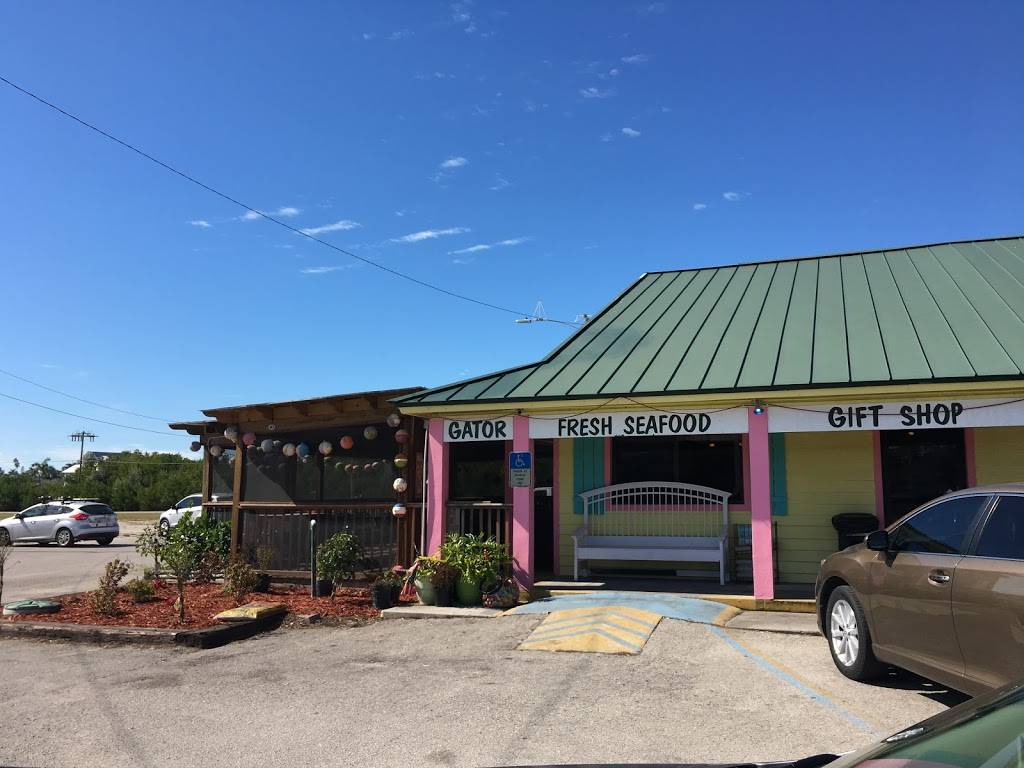 Island Cafe | cafe | 305 Collier Ave, Everglades City, FL 34139, USA | 2396950003 OR +1 239-695-0003