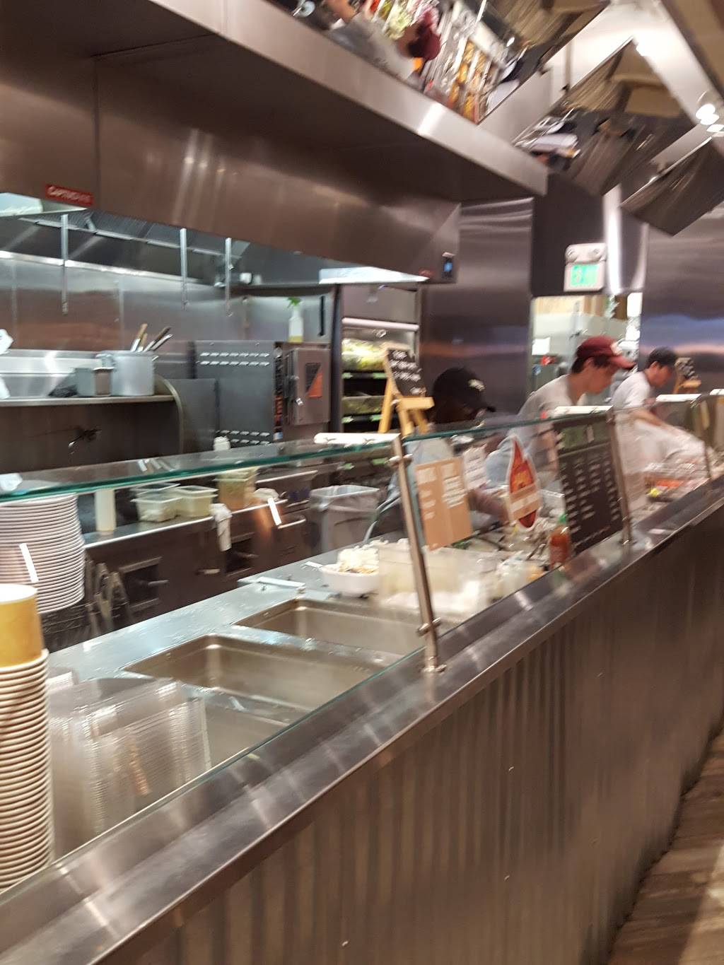 Nalley Fresh | restaurant | 2159 York Rd, Lutherville-Timonium, MD 21093, USA | 4102529400 OR +1 410-252-9400