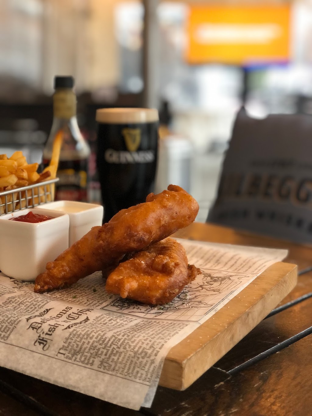 Kerryman Irish Bar & Restaurant | restaurant | 661 N Clark St, Chicago, IL 60654, USA | 3123358121 OR +1 312-335-8121