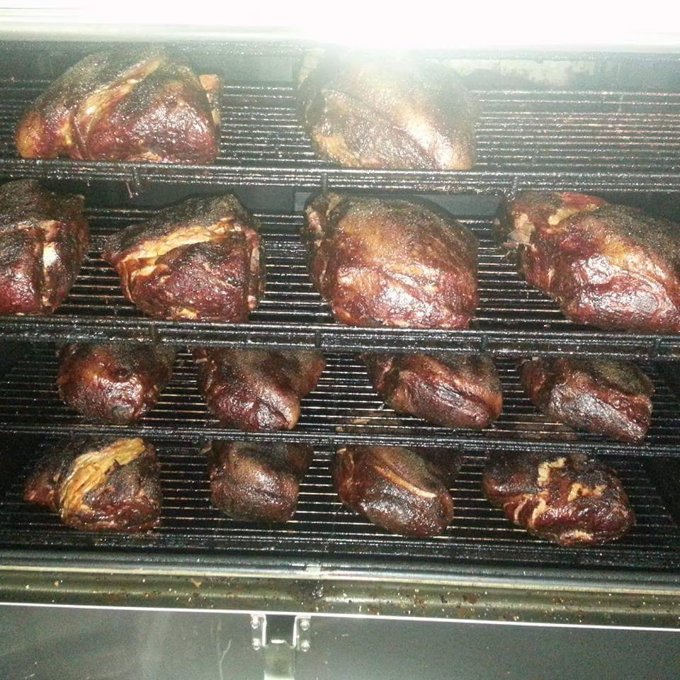 Smokin Barrel BBQ | restaurant | 13508 Discovery Dr, Omaha, NE 68137, USA | 4025984855 OR +1 402-598-4855