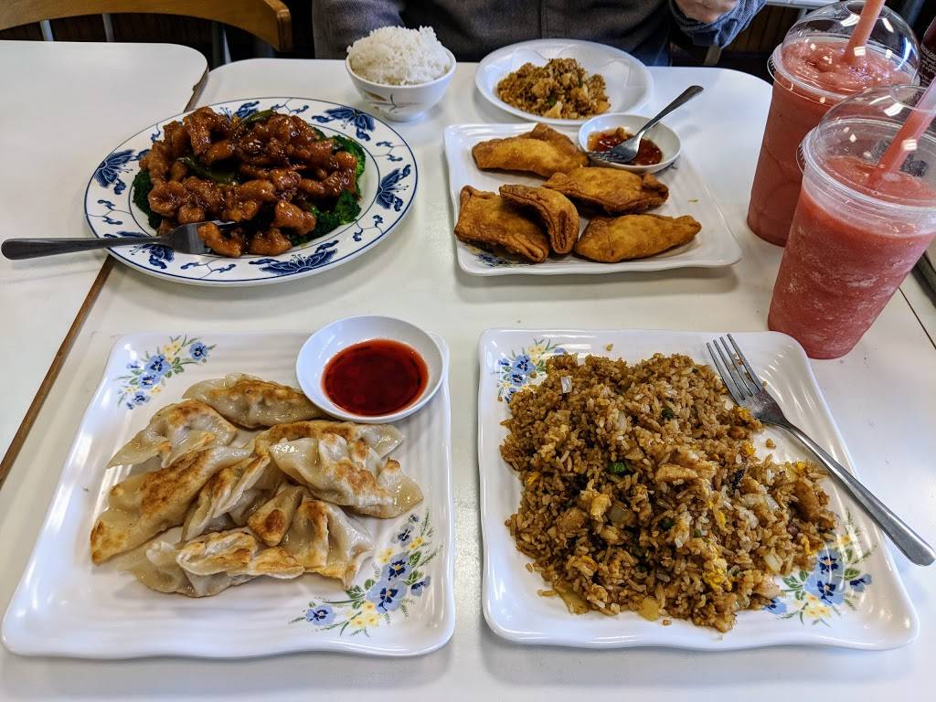 Tasty Place | restaurant | 2306 S Wentworth Ave, Chicago, IL 60616, USA | 3128428802 OR +1 312-842-8802