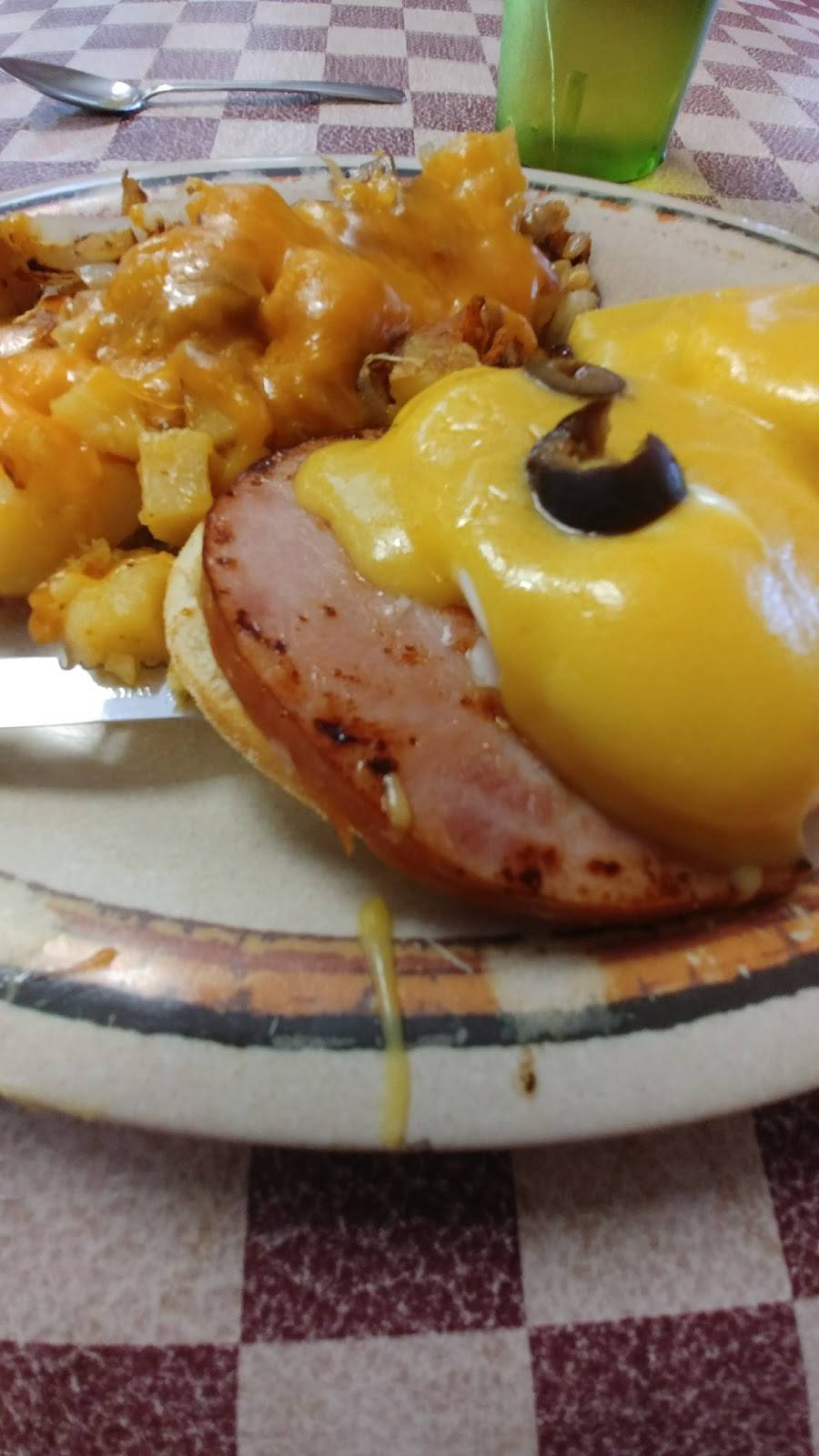 Chuck Wagon Restaurant | restaurant | 7355 Bird Rd, Miami, FL 33155, USA | 3052664979 OR +1 305-266-4979