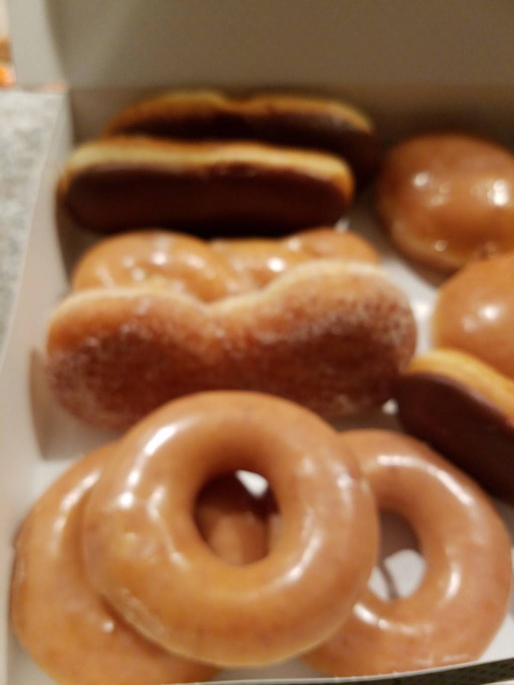 Krispy Kreme | bakery | 4034 Crenshaw Blvd, Los Angeles, CA 90008, USA | 3232914133 OR +1 323-291-4133