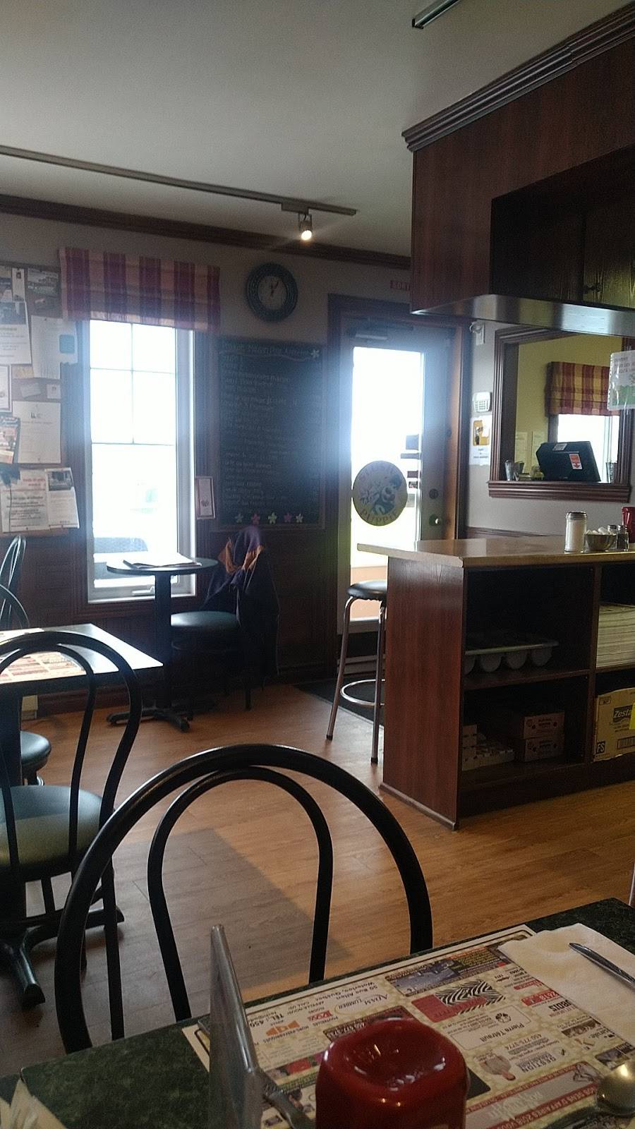 Restaurant Ste-Anne | restaurant | 125 Rue Principale O, Sainte-Anne-de-la-Rochelle, QC J0E 2B0, Canada | 4505395965 OR +1 450-539-5965