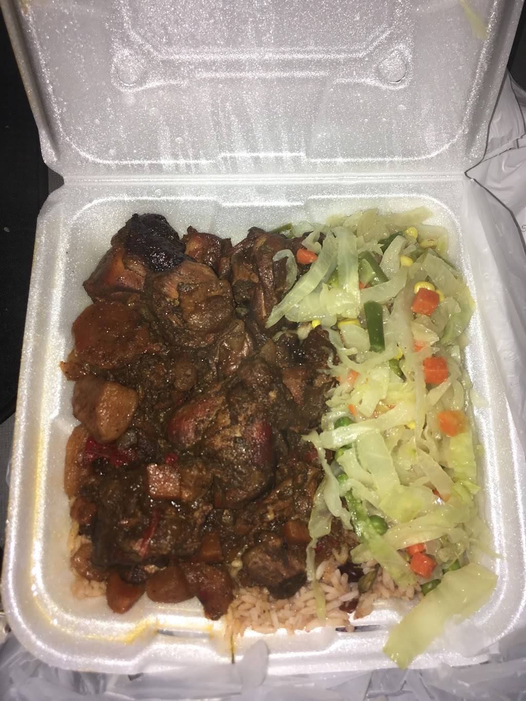 The Lighthouse | restaurant | 1975 N Olden Ave, Ewing Township, NJ 08618, USA | 6098825876 OR +1 609-882-5876