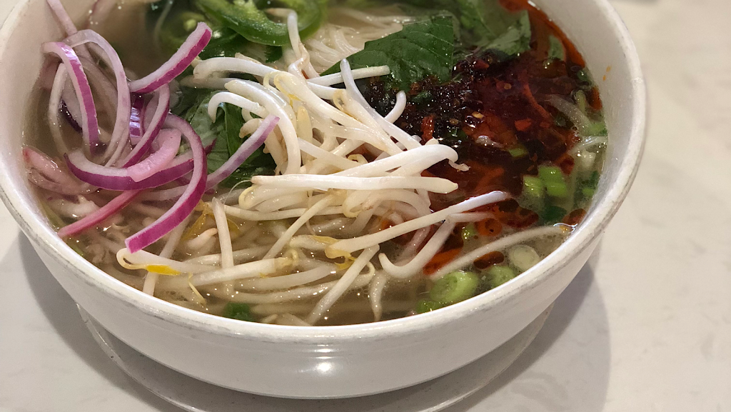 Phở Hùng on Powell | restaurant | 4717 SE Powell Blvd, Portland, OR 97206, USA | 5037753170 OR +1 503-775-3170