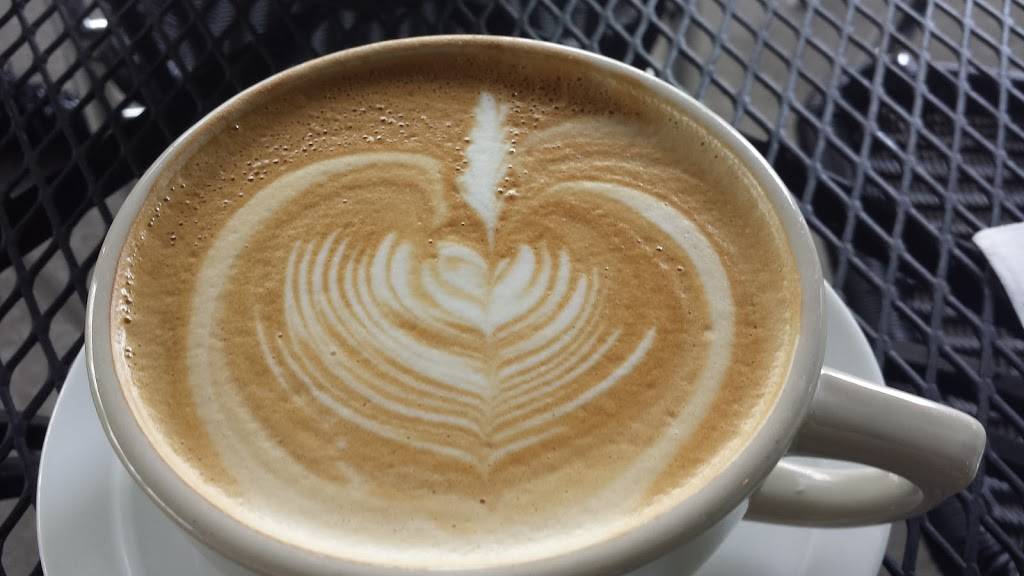 Aixois | cafe | 251 E 55th St, Kansas City, MO 64113, USA | 8163333305 OR +1 816-333-3305