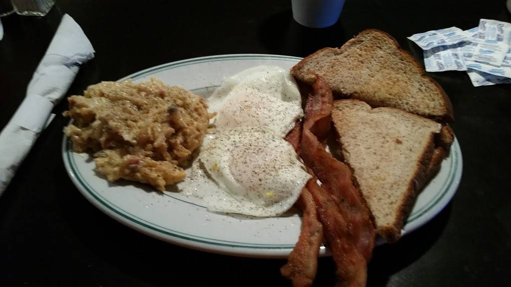 Beer 32 Bar & Grill. | restaurant | 4215 W Southport Rd, Peoria, IL 61615, USA | 3098392049 OR +1 309-839-2049