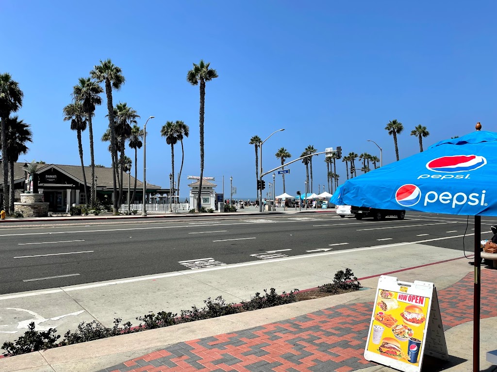 The Flaming Burger | restaurant | 300 Pacific Coast Hwy #106A, Huntington Beach, CA 92648, USA | 7145360302 OR +1 714-536-0302