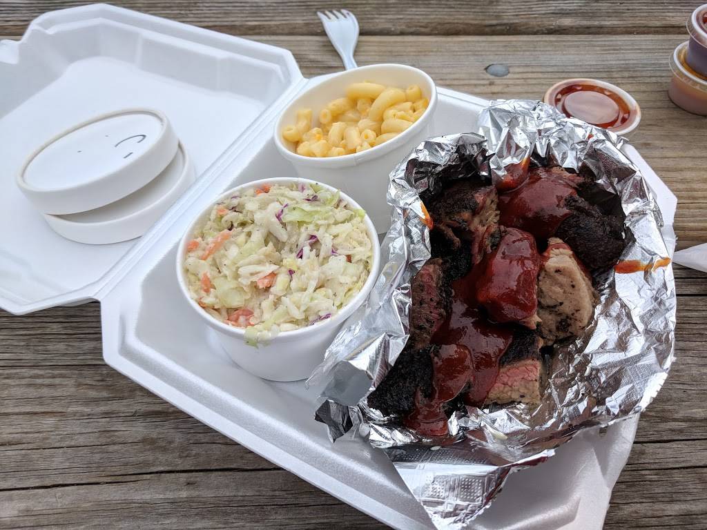 Big Lees - Serious About Barbecue | restaurant | 3925 SE 45th Ct, Ocala, FL 34480, USA | 3523049105 OR +1 352-304-9105