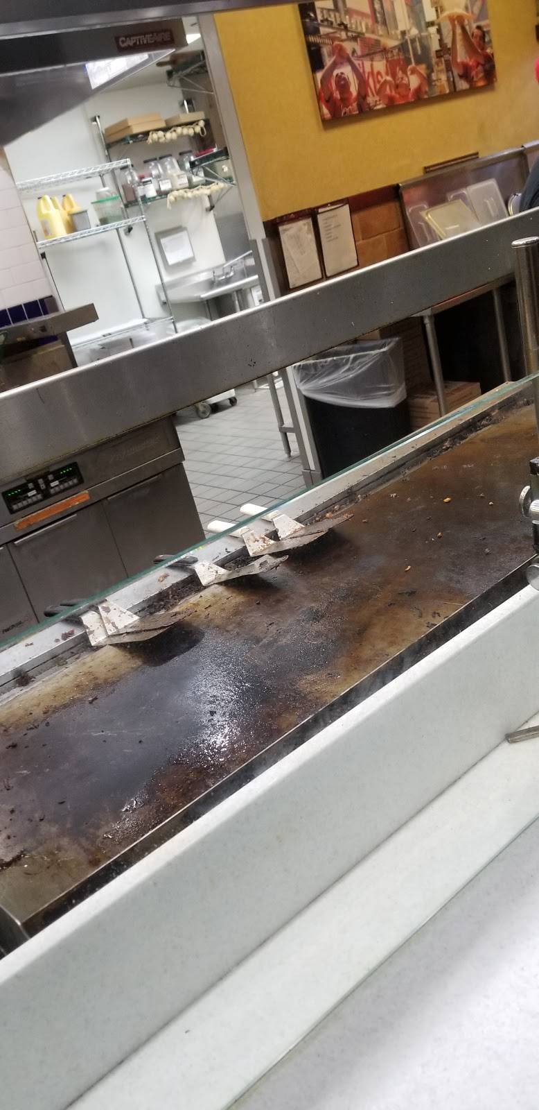 Famous Famiglia Pizza | restaurant | 5052 Cetronia Rd, Allentown, PA 18106, USA | 6103663872 OR +1 610-366-3872