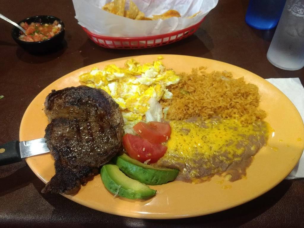 Casa Maria | restaurant | 180 Shaw Ave, Clovis, CA 93612, USA | 5592986271 OR +1 559-298-6271