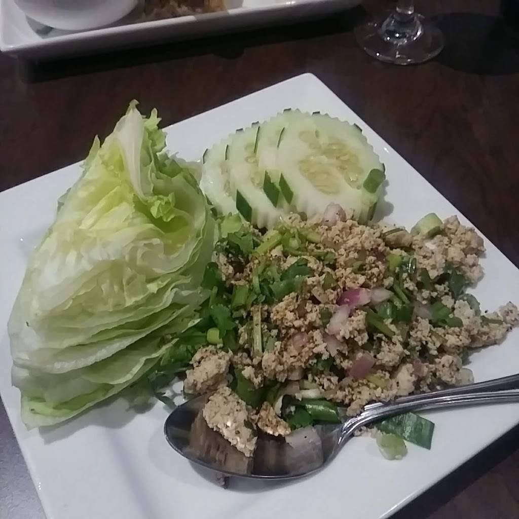 Sisters Thai Cafe | restaurant | 514 E State St, Rockford, IL 61104, USA | 7797743927 OR +1 779-774-3927