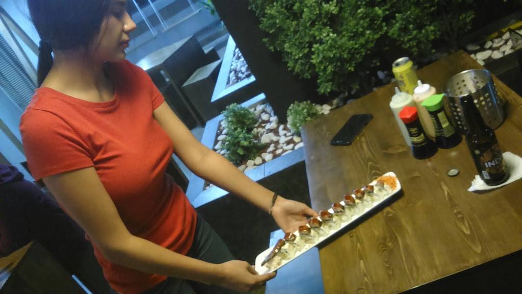 Sushi La Villa | restaurant | Av Abraham Gonzales 2927, Francisco Villa, 22615 Tijuana, B.C., Mexico | 016643830730 OR +52 664 383 0730