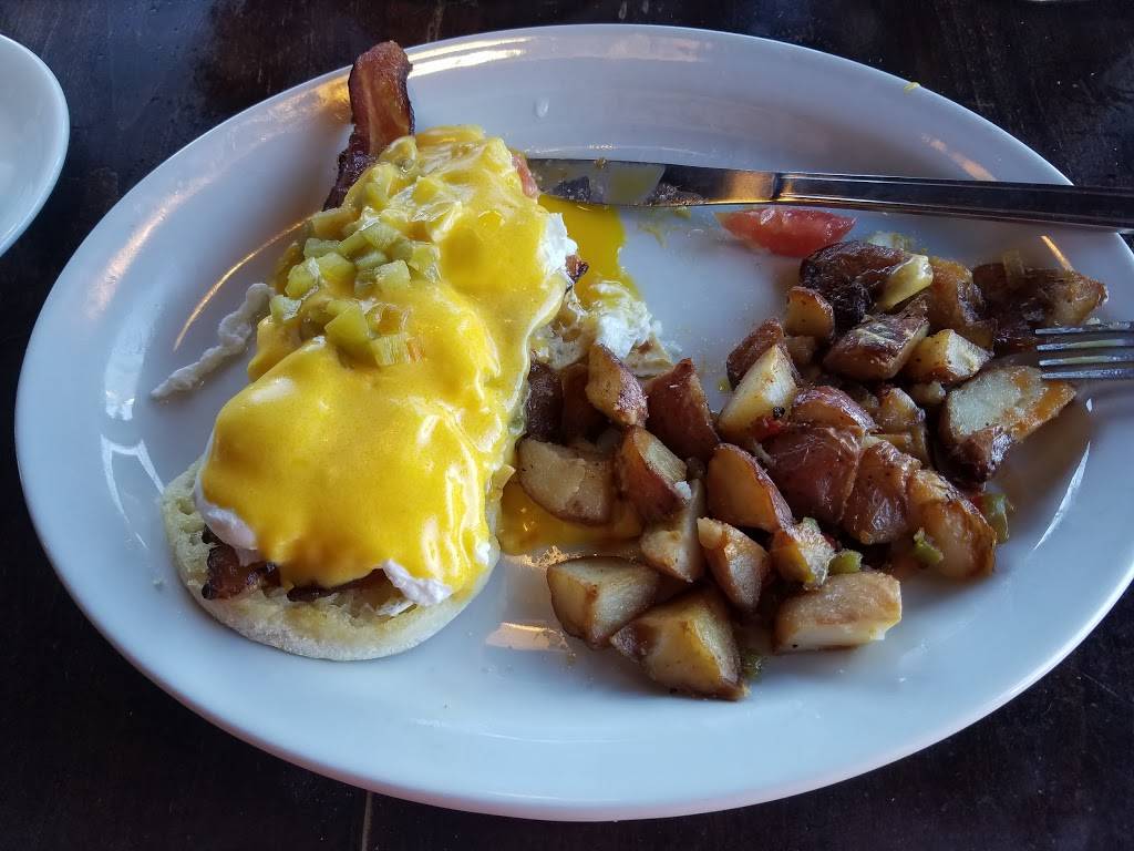 El Dorado Saloon & Grill | night club | 879 Embarcadero Dr, El Dorado Hills, CA 95762, USA | 9169413600 OR +1 916-941-3600