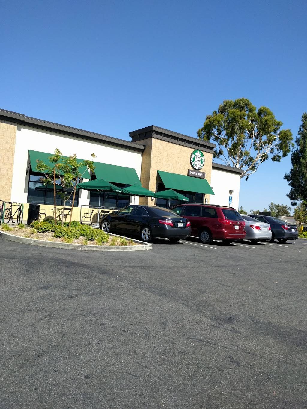 Starbucks | cafe | 15010 Imperial Hwy, La Mirada, CA 90638, USA | 5629433458 OR +1 562-943-3458