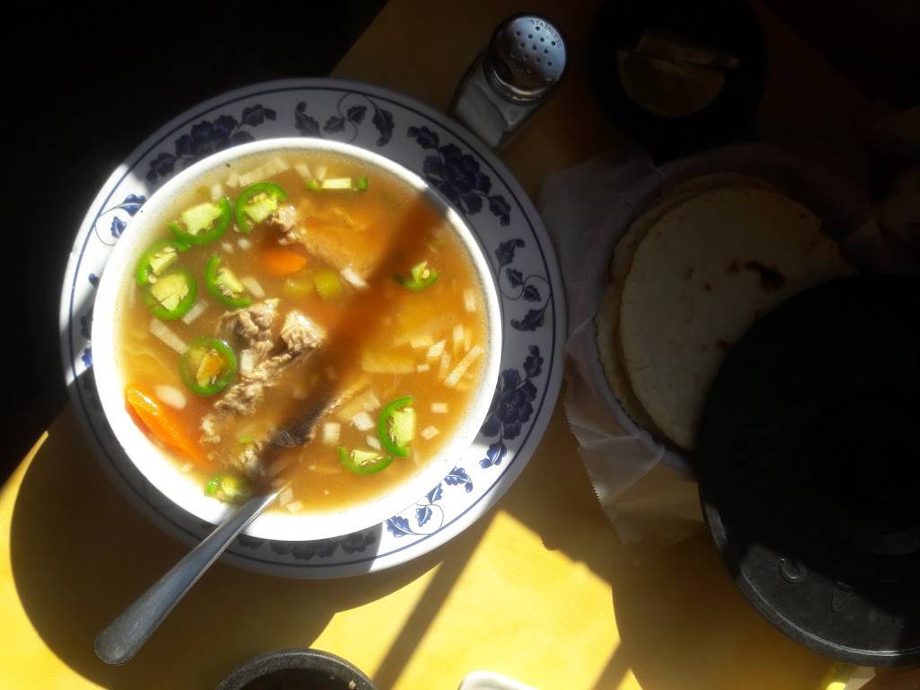 El Torero | restaurant | 5801 International Blvd, Oakland, CA 94621, USA | 5106327886 OR +1 510-632-7886