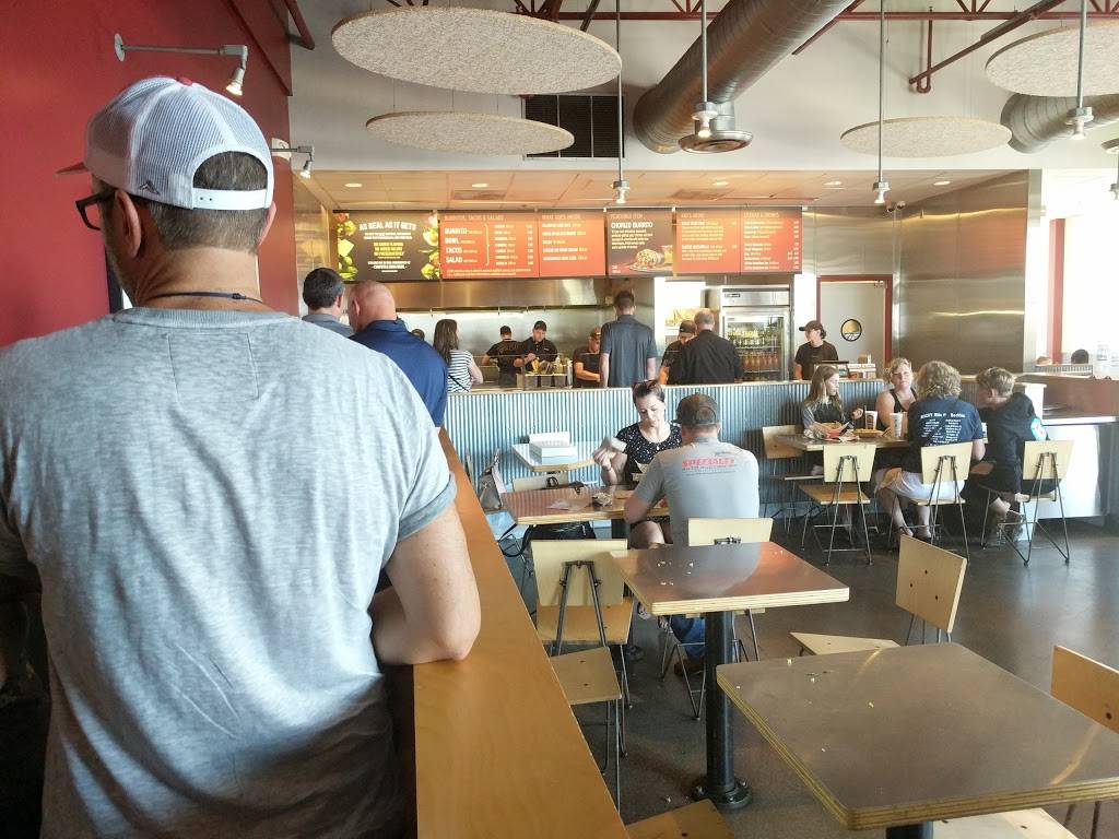 Chipotle Mexican Grill | restaurant | 1569 Fall River Dr #105, Loveland, CO 80538, USA | 9704618900 OR +1 970-461-8900