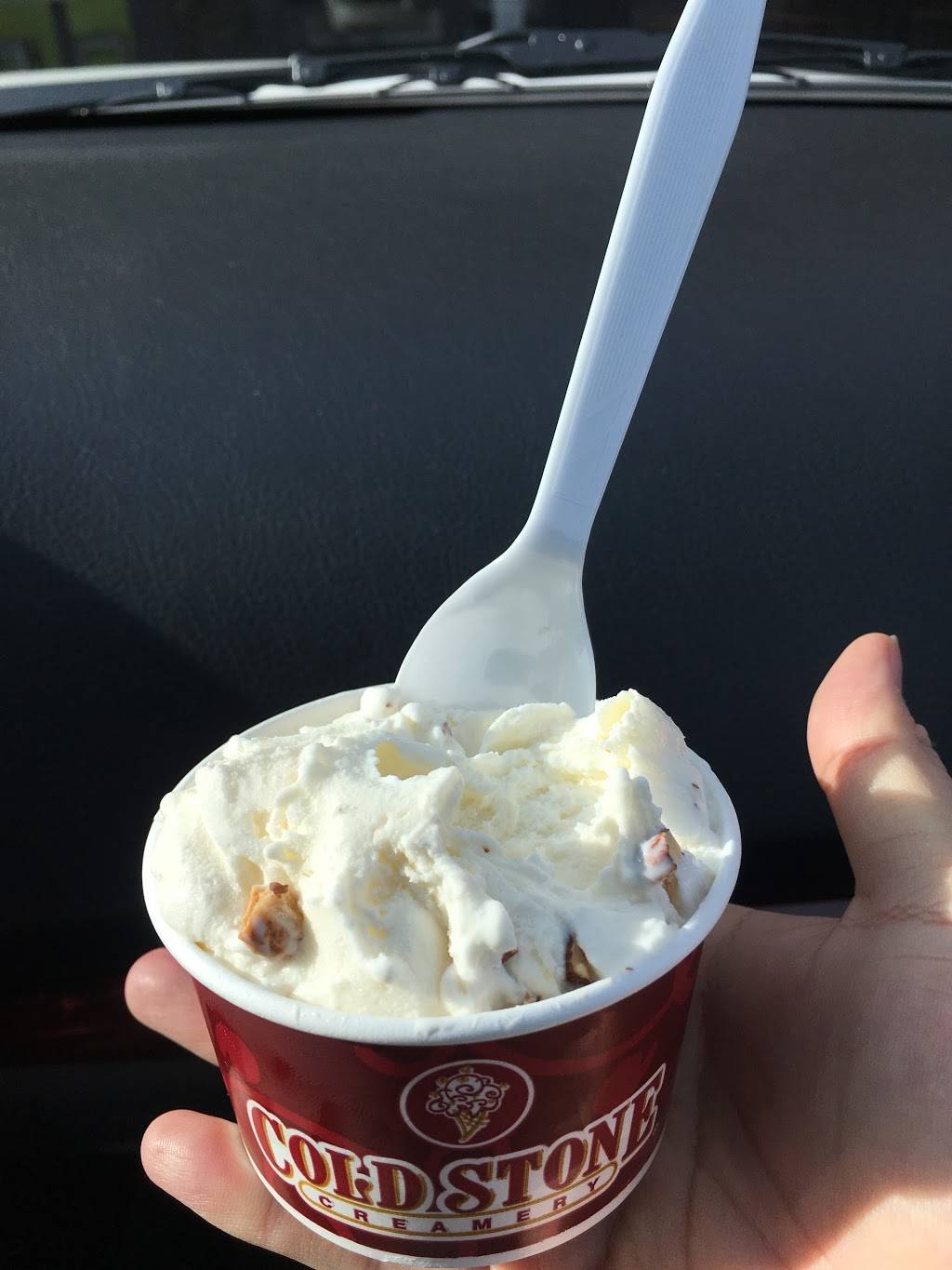 Cold Stone Creamery | bakery | 2091 Harbison Dr, Vacaville, CA 95688, USA | 7079995855 OR +1 707-999-5855