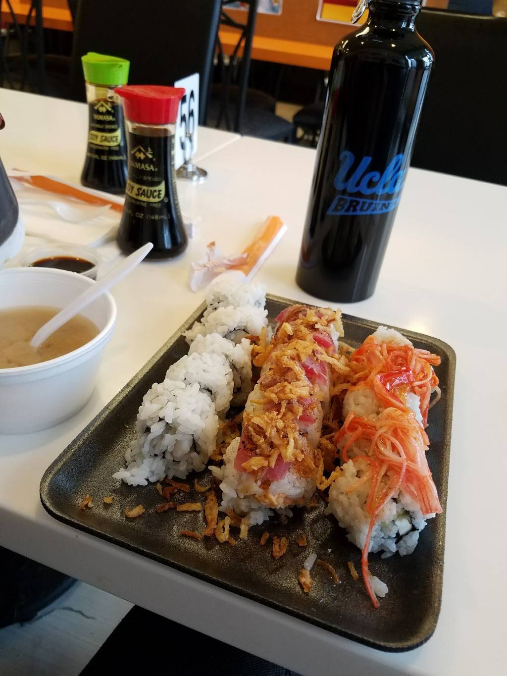 Honey Roll & Sushi | restaurant | 864 E Alosta Ave, Azusa, CA 91702, USA | 6263346848 OR +1 626-334-6848