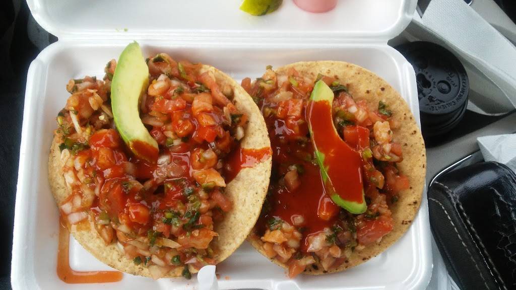 Taqueria El Cazador | restaurant | 1904 Ambassador Caffery Pkwy, Lafayette, LA 70506, USA | 3374420463 OR +1 337-442-0463