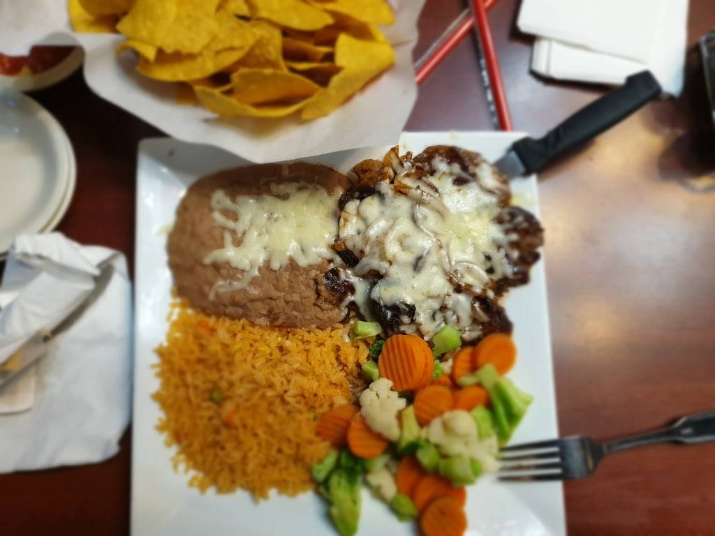 Iguanas Mexican restaurant | restaurant | 2241 N Washington St, Forrest City, AR 72335, USA | 8706301606 OR +1 870-630-1606