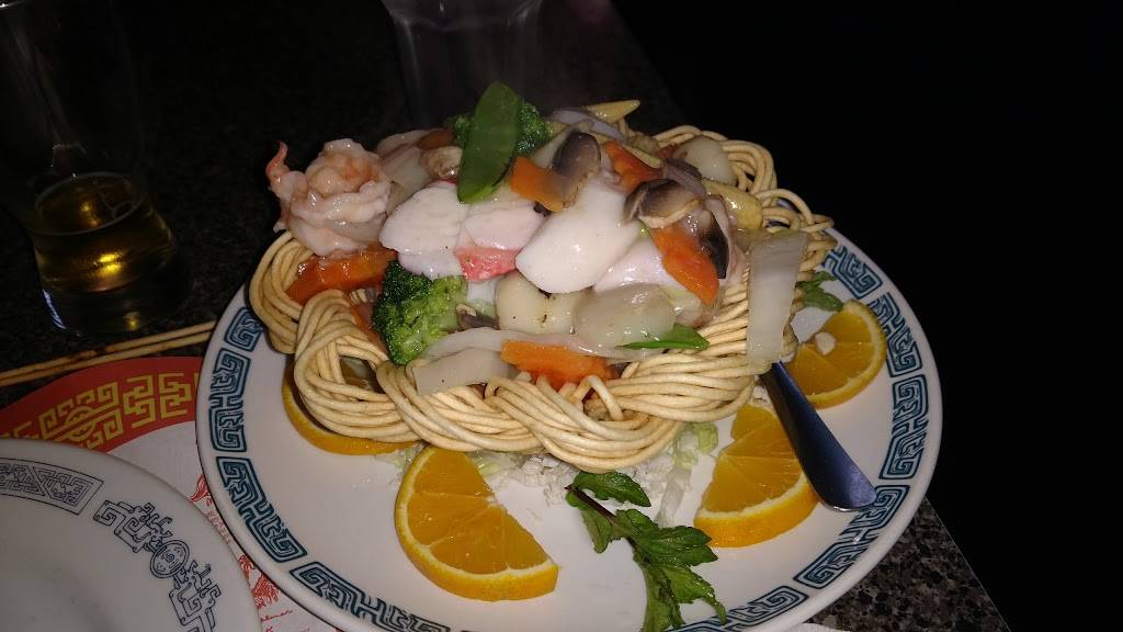 Peking Chinese Restaurant | restaurant | 825 Lincoln St, Rhinelander, WI 54501, USA | 7153691556 OR +1 715-369-1556