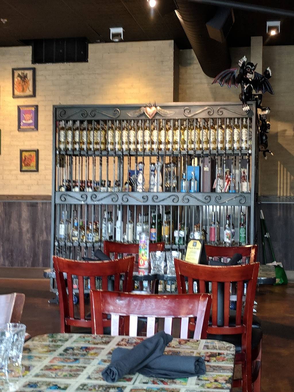 Machete Tequila + Tacos | restaurant | 3570 E Colfax Ave, Denver, CO 80206, USA | 3035931525 OR +1 303-593-1525