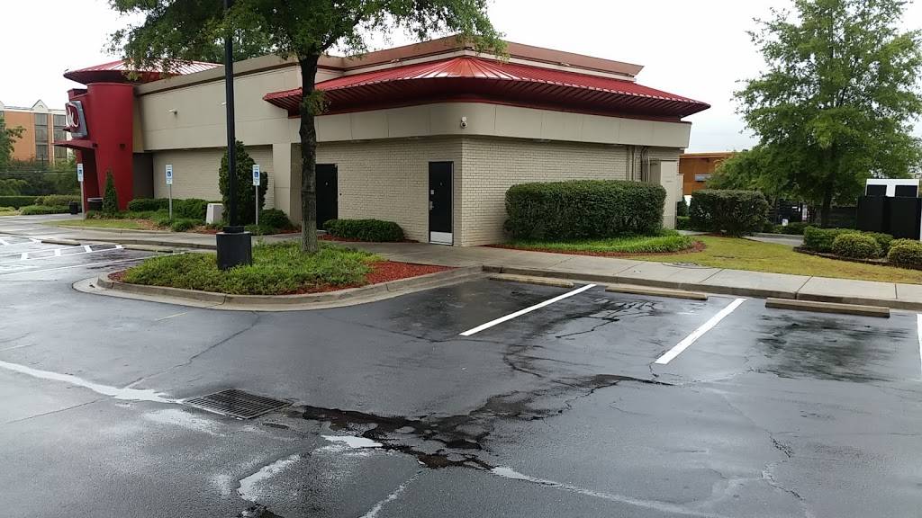 Jack in the Box | restaurant | 7806 Forest Point Blvd, Charlotte, NC 28217, USA | 7045271681 OR +1 704-527-1681