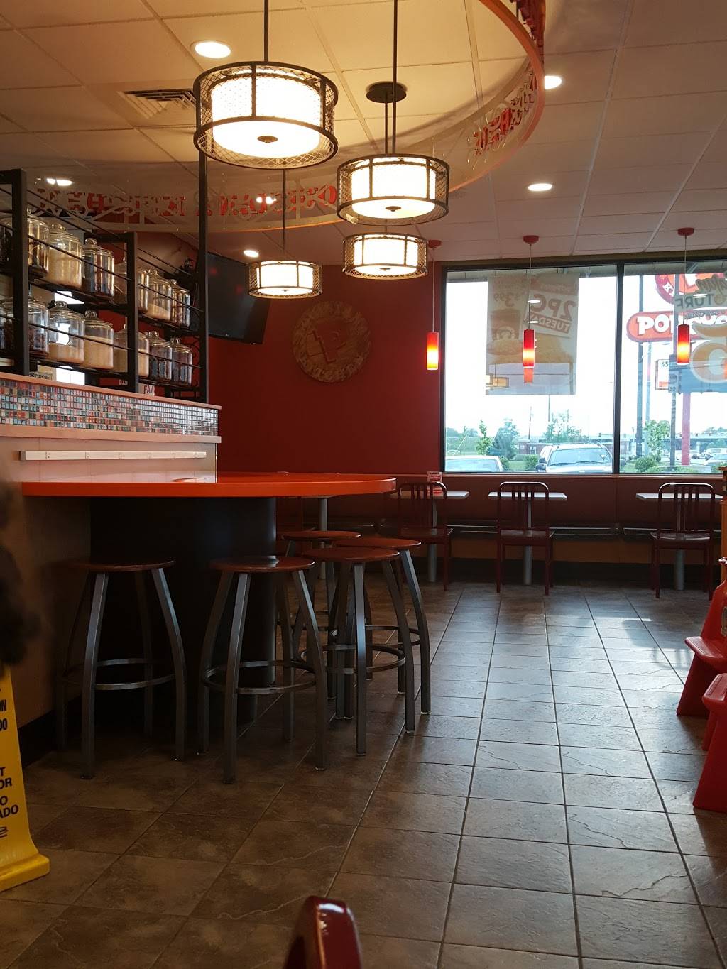 Popeyes Louisiana Kitchen | restaurant | 7615 Pendleton Pike, Indianapolis, IN 46226, USA | 3175439492 OR +1 317-543-9492