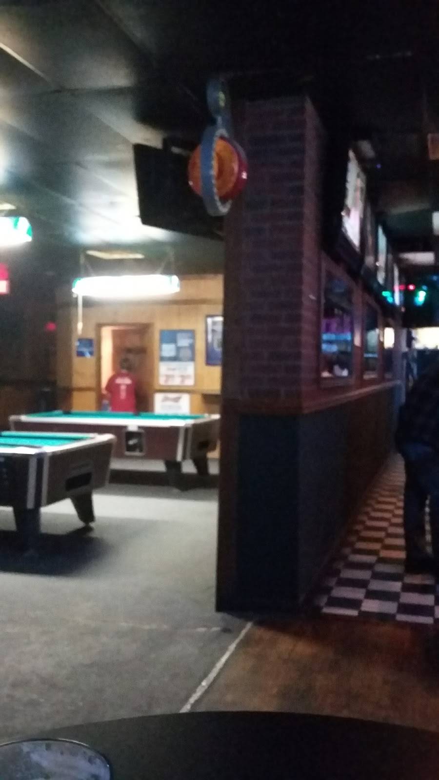 RP McMurphys Bar & Grill | night club | 2623 MacDade Boulevard, Holmes, PA 19043, USA | 6105832254 OR +1 610-583-2254